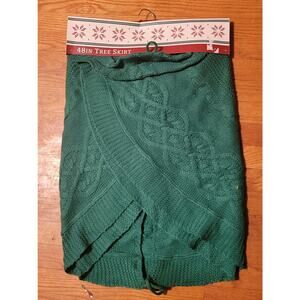 Christmas Tree Skirt 48 Inch Deep Green Knit New String Tie